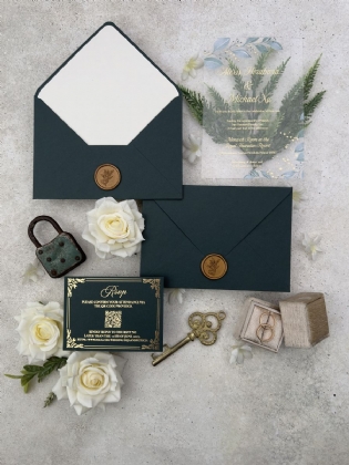Yeşil Yapraklı Ve Altın Baskılı Düğün Davetiyesi