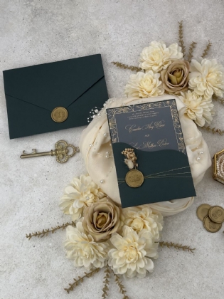 Modern Tasarımlı Çiçek Süslemeli Düğün Davetiyesi