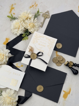 Gold Çerçeveli Kurdeleli Düğün Davetiyesi