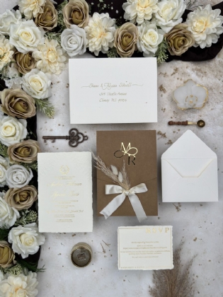 Aynalı Baş Harf Pleksili Kenarları Yırtmalı Davetiye