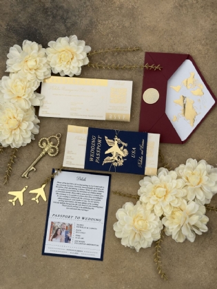 Lacivert Ve Bordo Renkli Altın Baskılı Pasaport Davetiye