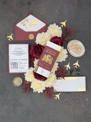 Altın Baskılı kişiselleştirilebilir Modern Ve Şık Pasaport Davetiyesi