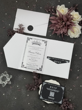 Şeffaf Pleksi Ve Siyah Baskılı, Beyaz Zarflı Doğum Günü Davetiyesi