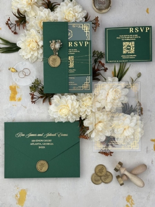 Antik Yeşil Yarım Kapaklı Zarf Ve Altın Baskılı Şeffaf Akrilik Davetiye