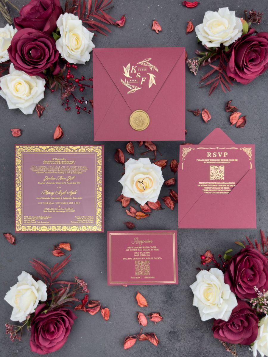 Kenarları Motifli Kare Düğün Davetiyesi